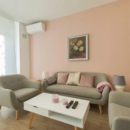 Chic And Spacious In - Patriarh Evtimiy By Flat Mаnager Apartment *