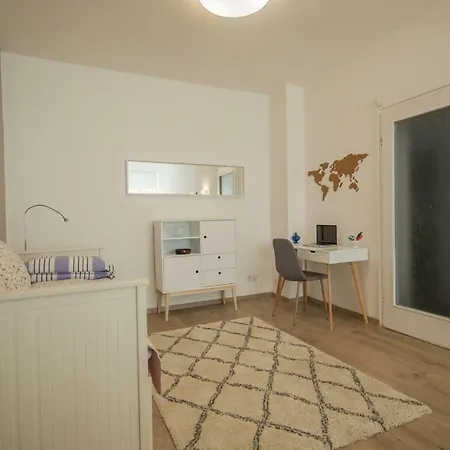 דירה Chic And Spacious In - Patriarh Evtimiy By Flat Mаnager