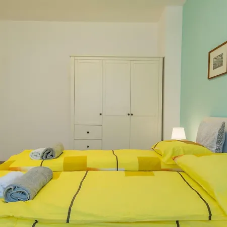דירה Chic And Spacious In - Patriarh Evtimiy By Flat Mаnager סופיה